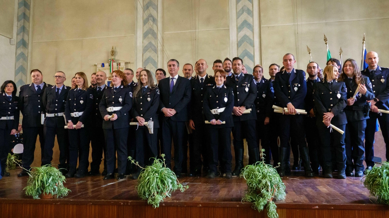 L’attività del comando nei settori viabilità, commercio, movida e nella tutela ambientale. Aumentano ritiri di patente e guida in stato d’ebbrezza. "Troppa distrazione al volante". .