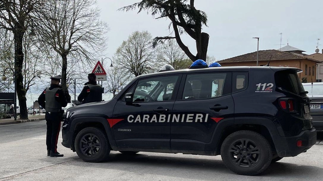 Sottrae la catenina a un anziano. Subito identificata e denunciata