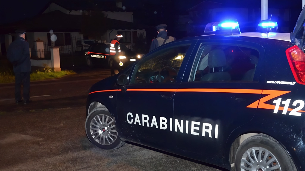 Si tratta di un 15enne e un 16enne, entrambi residenti in città. Rintracciati a casa di un’amica, ora si trovano presso l’ex riformatorio di Firenze