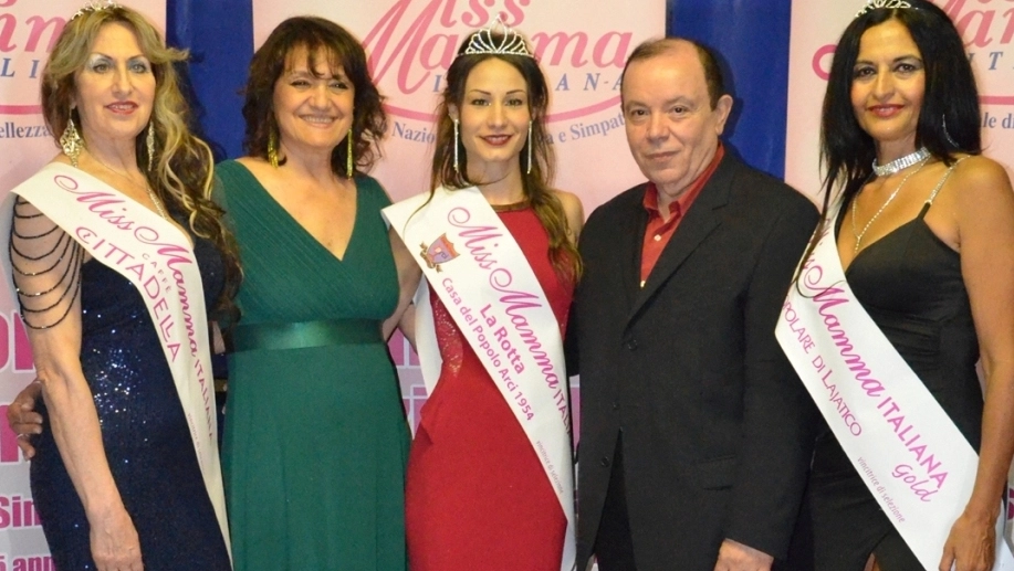 Le vincitrici della selezione "Miss Mamma 2024" L’evento si è svolto nei giorni scorsi a Pontedera
