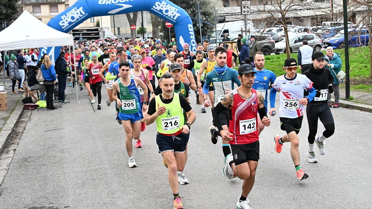 Trofeo Nave, edizione epica. I podisti sfidano il maltempo