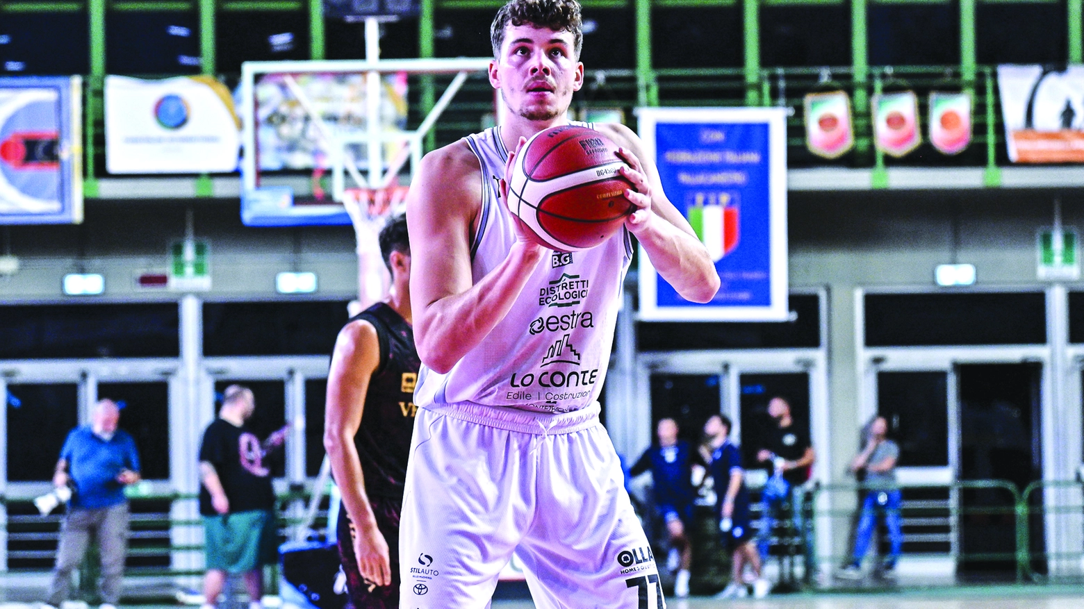  Luka Brajkovic, pivot di 208 cm 