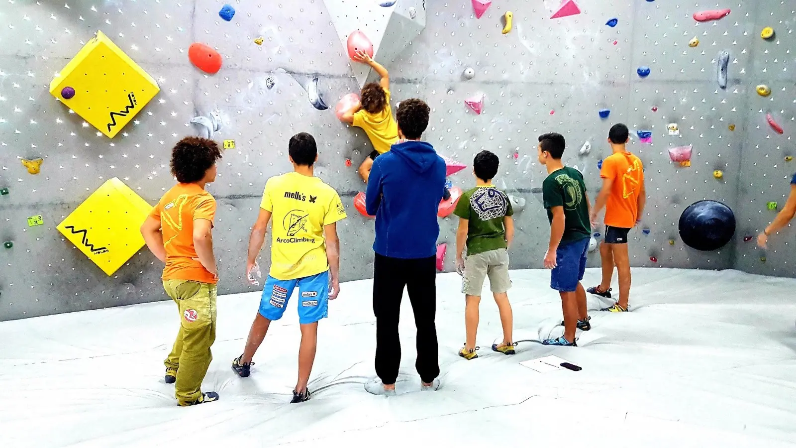 Prato, al Crazy Center uno stage di arrampicata sportiva per i giovani agonisti