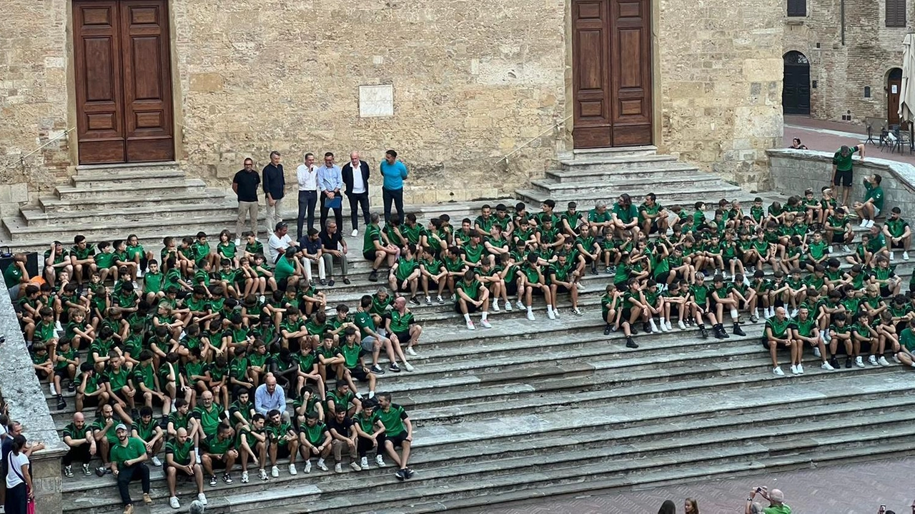 Il Sangimignano Calcio, stagione 2024/2025, la sera della presentazione ad autorità e tifosi