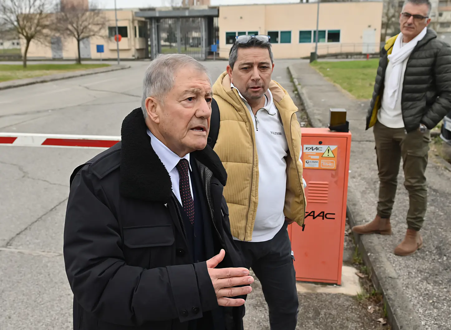 Carcere di Capanne, inferno al buio: "Grave situazione strutturale"