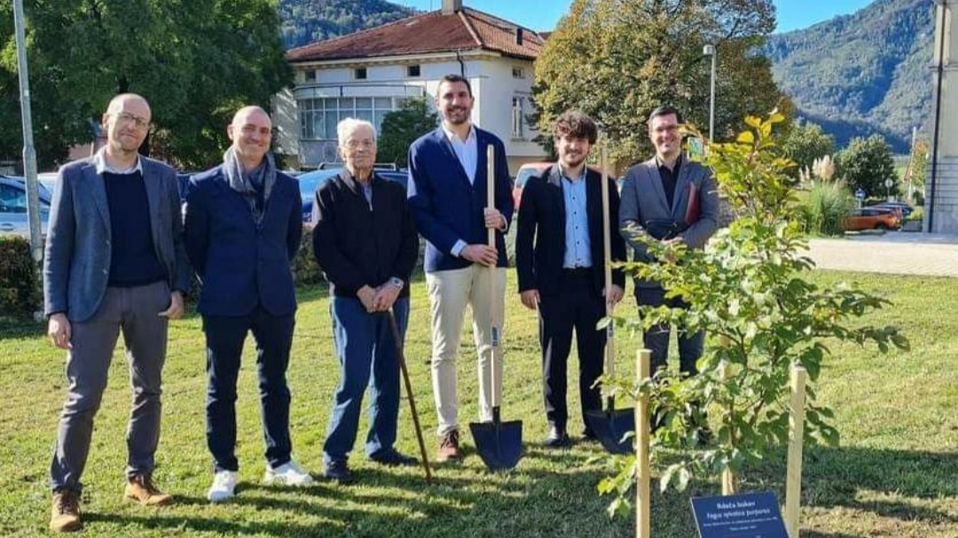 Da Vicchio a Tolmin: piantumato un nuovo ‘Albero della Fratellanza’