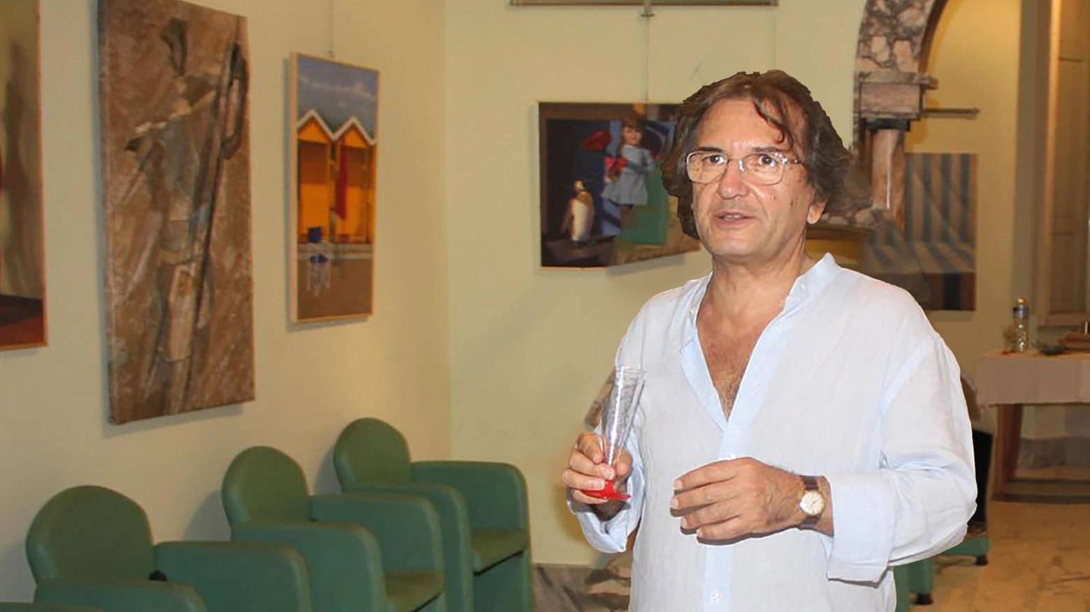 Domani, alle 18.30, si inaugura la mostra di pittura di Oronzo Luciano Vittorio Ricci al Convento dei Cappuccini di Massa. L'artista, conosciuto anche come Vladimir Swarovski, esporrà le sue opere fino all'8 agosto.