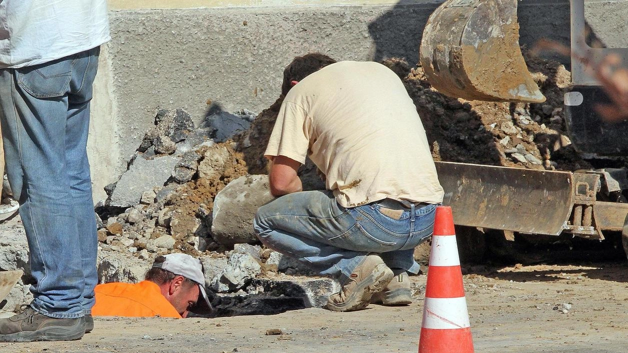 Cantiere in piazza della Vittoria: "Ritardi per cause imprevedibili"