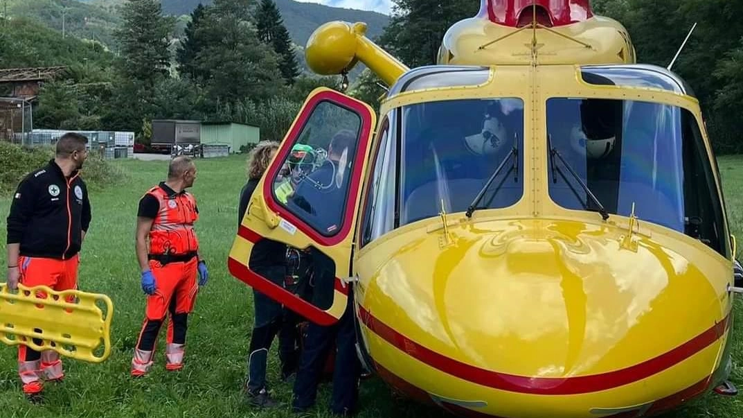 Il sessantenne è stato soccorso dalla Croce Verde di Porcari e dal Pegaso 3