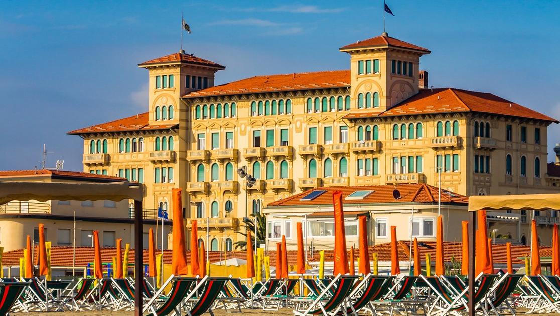 I (primi) 100 anni di vita del Grand Hotel Royal uno dei simboli della città di Viareggio