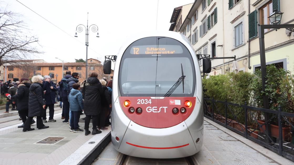 Sciopero dei trasporti a Firenze il 14 febbraio, possibili disagi per bus e tramvia