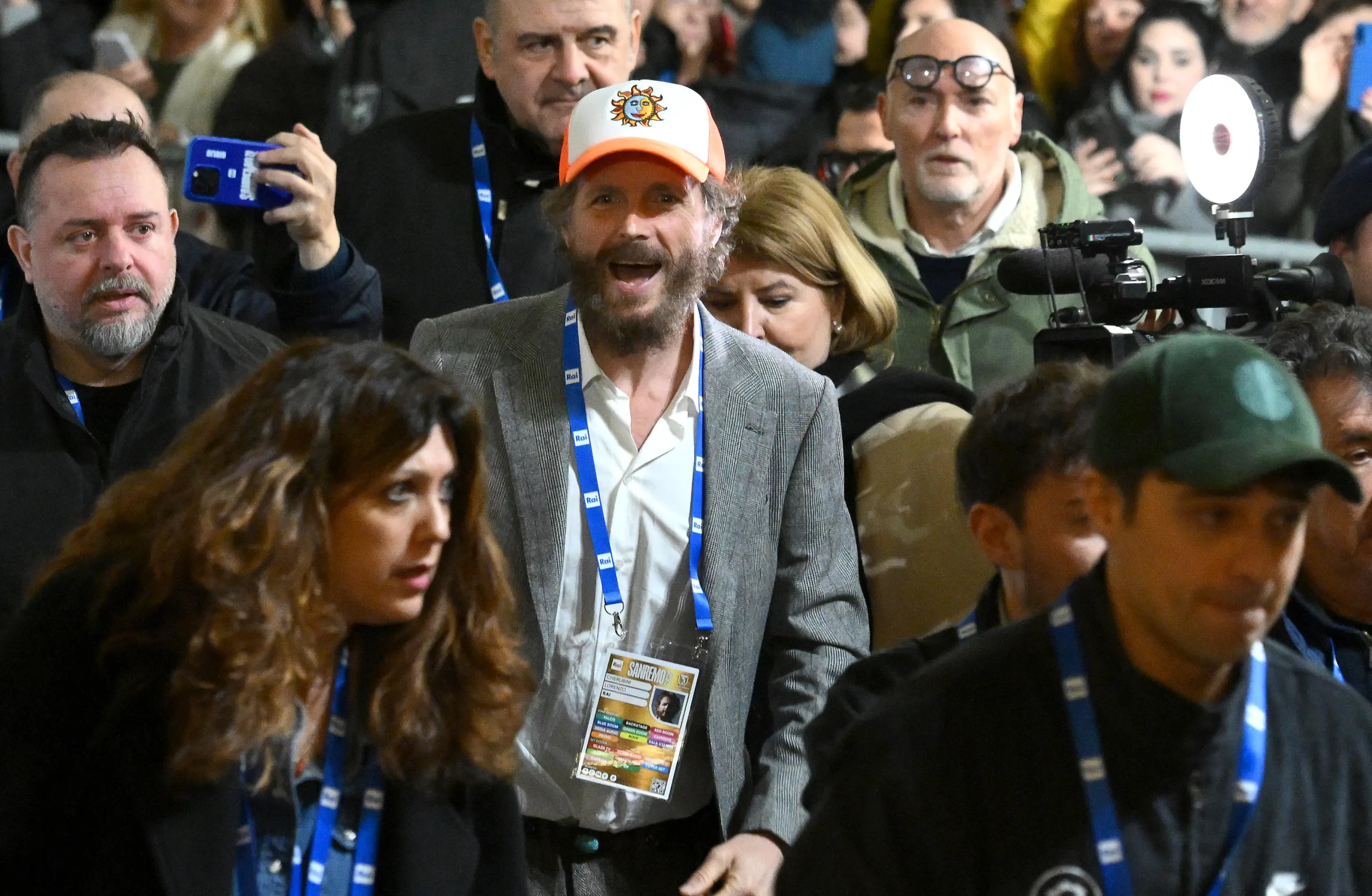 Da Cortona all’Ariston. Jovanotti energia a mille: “Riparto da Sanremo”