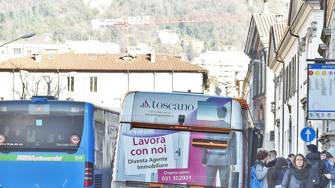 Tutte le domeniche percorre quattro chilometri a piedi per recarsi al lavoro, da Schignano a Vaiano, Annamaria Stabile Schettini, che...