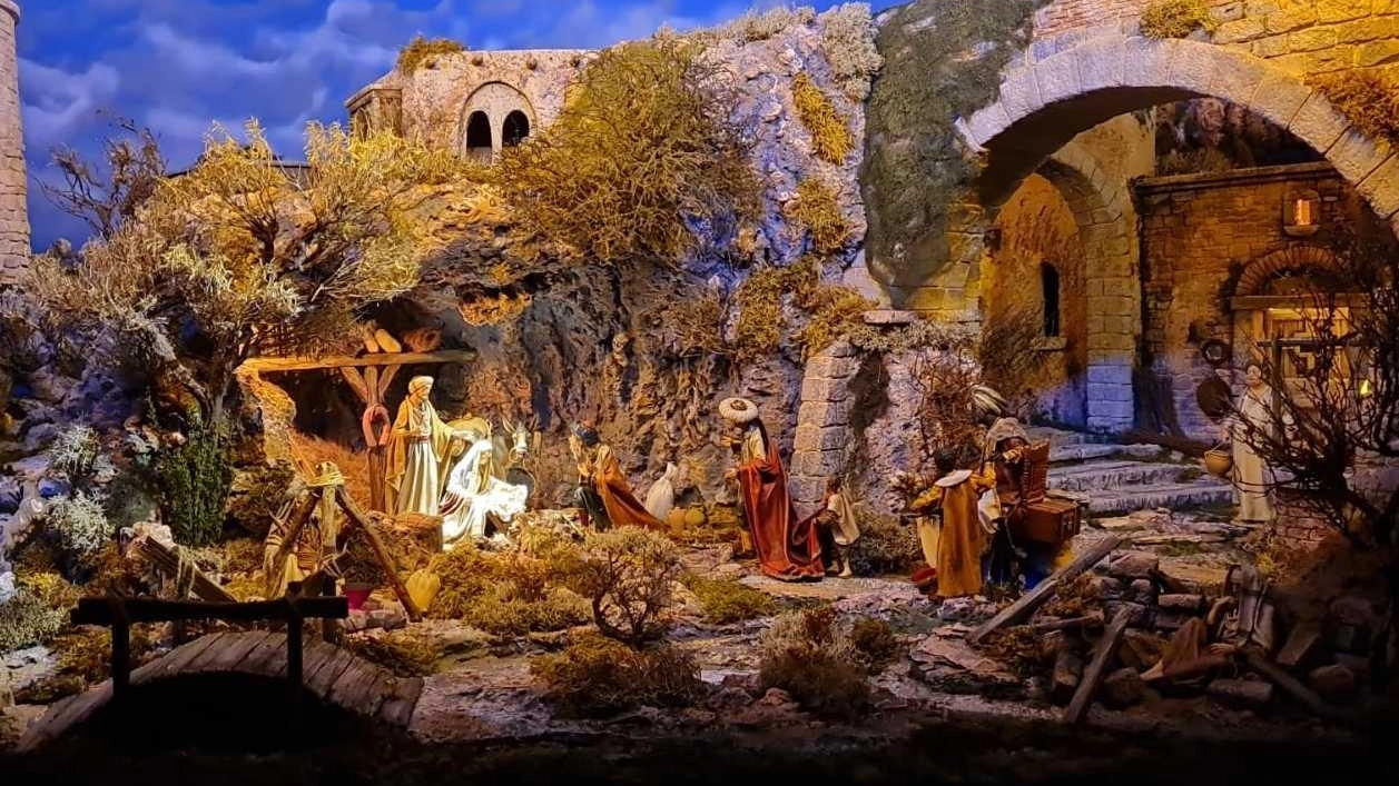 Privati, parrocchie, scuole: l’iniziativa è aperta a tutti. A Grignano da domenica il presepe del maestro Nardini