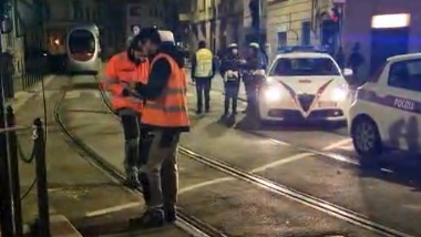 Tramvia bloccata in via Cittadella a causa di un gancio che si è staccato improvvisamente