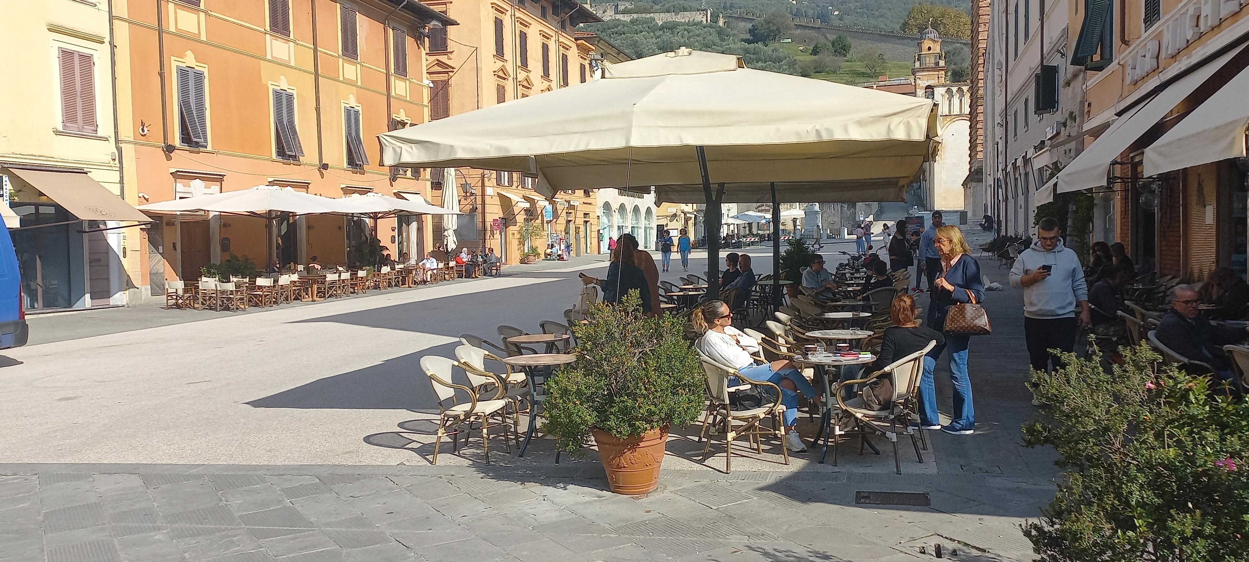 Pietrasanta, l’ora del caffè divide i bar. ‘Da noi stop dopo le 18’