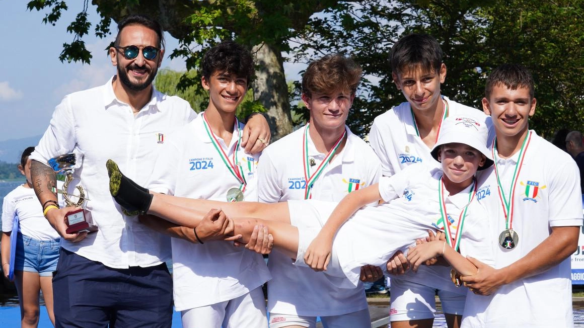 La squadra Under 17 (Pellegrino, Baldi, Targioni, Papetti e Joannais) sono d’oro