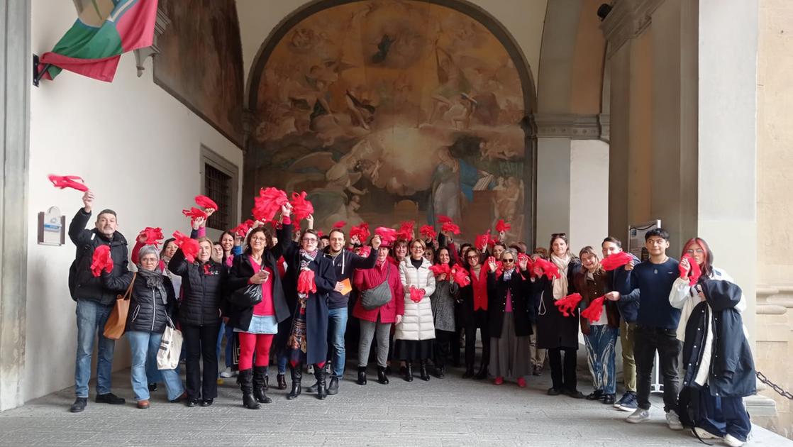 Contro la violenza sulle donne gli operatori di Santa Maria Nuova ci mettono la faccia