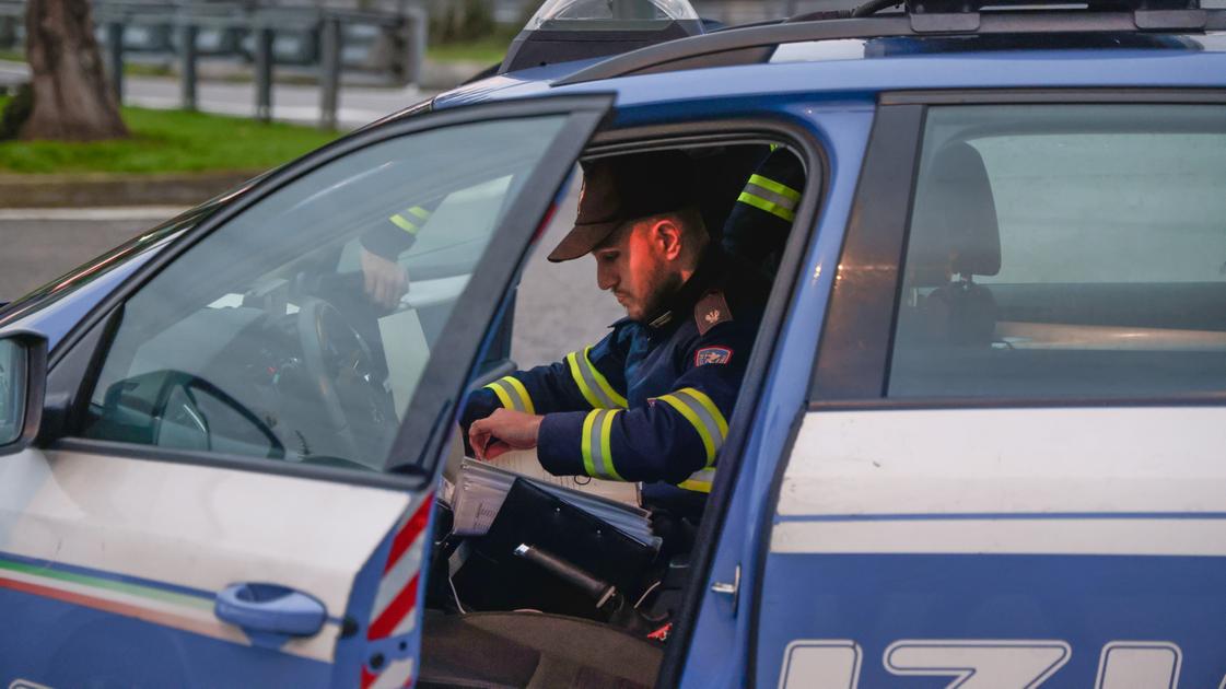 Nota commerciante di Viareggio speronata da un tir in autostrada: “Sono viva per miracolo”