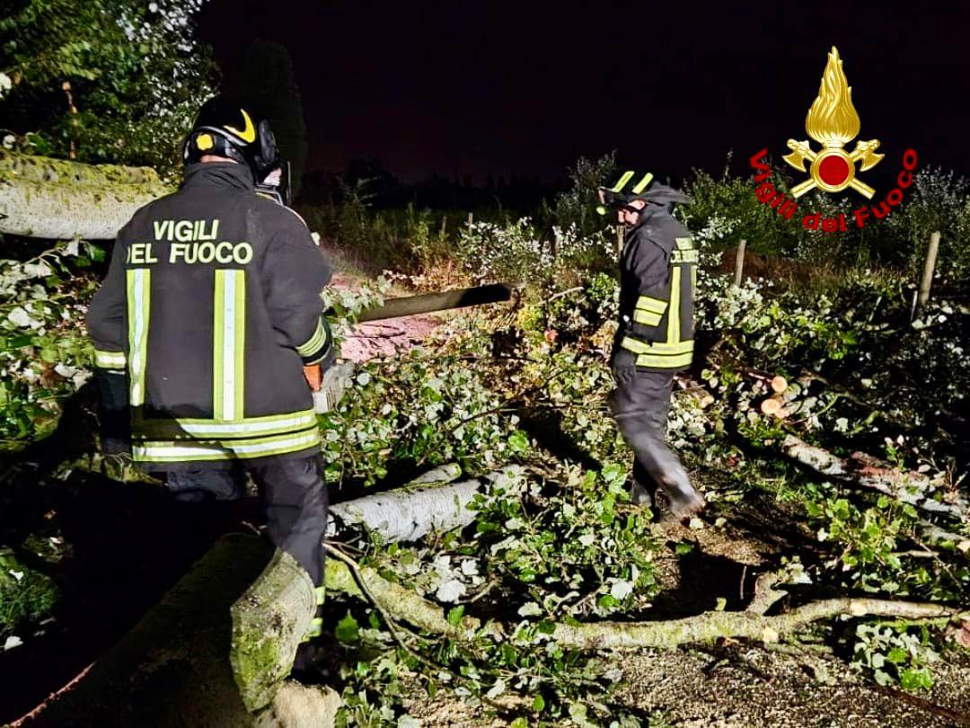 Maltempo Pisa: 110 interventi dei vigili del fuoco, situazione ora sotto controllo