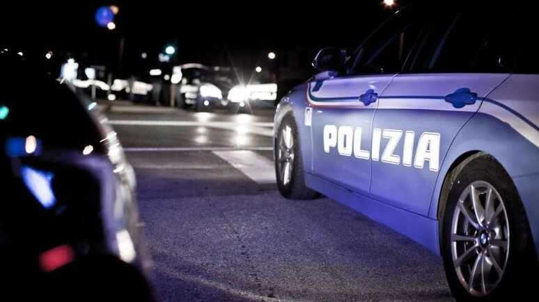 L'intervento della polizia (Foto Ansa)