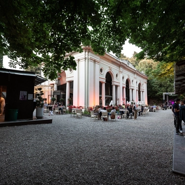 Lasciati fiorire: musica, incontri e vintage alla Limonaia di Villa Strozzi