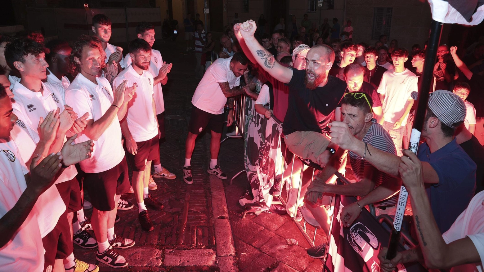 In casa Robur c’è voglia di serenità. Niente cessione e Opera sulla maglia