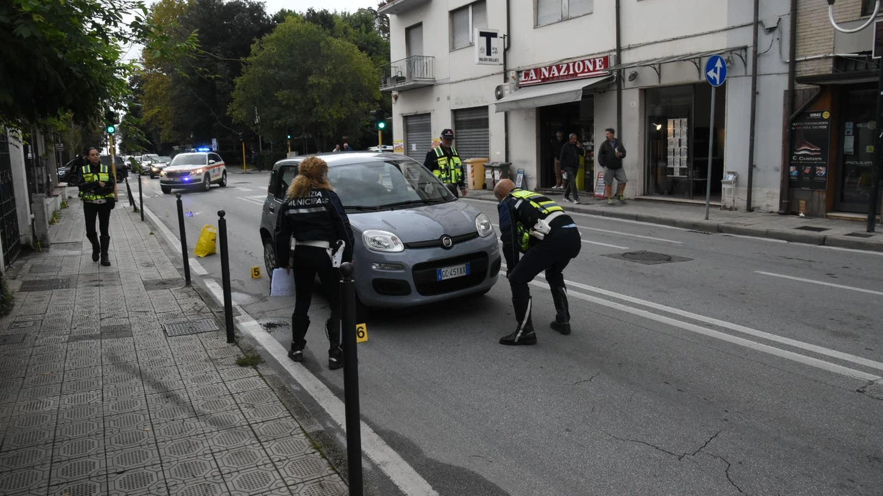 L’incidente è avvenuto poco dopo le 16 in via Marco Polo all’angolo con via Fratti .