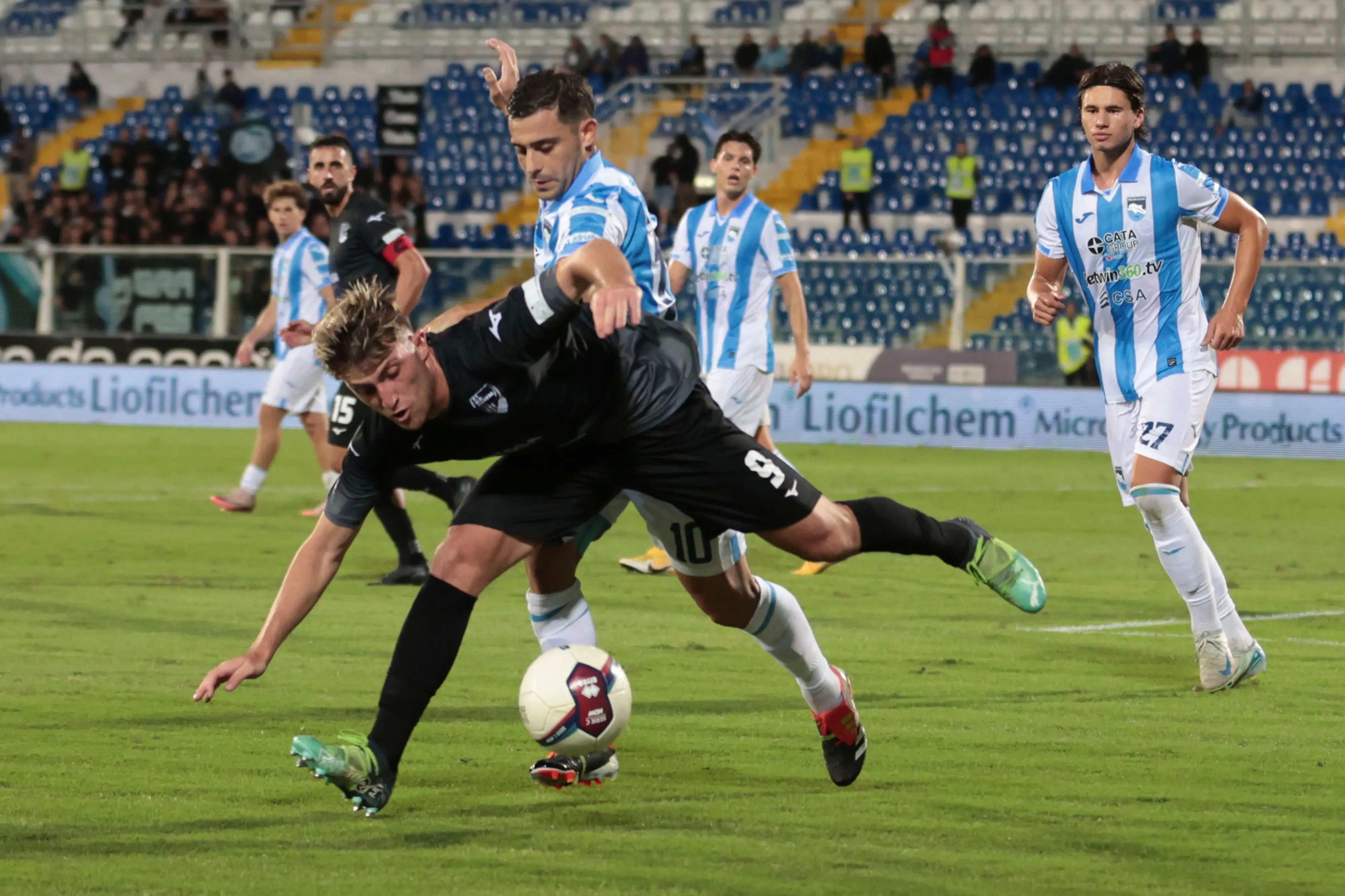 Un autogol di Pacciardi al 93' condanna la Pianese a Pescara