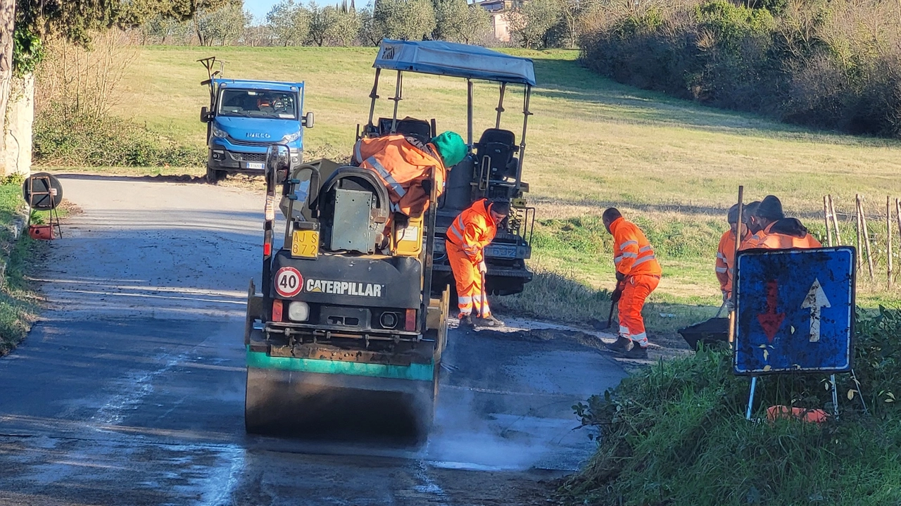 Via a numerosi interventi sulle strade nelle frazioni