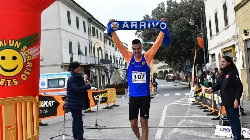 Mohamed El Ouardy alla Maratonina di Vinci (foto di Regalami un Sorriso)