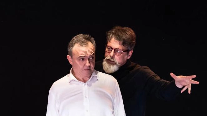 Nell’ambito di “Atto III°”, la stagione del teatro Clitunno questa sera alle 21.15 spazio alla commedia con “Diario di un...