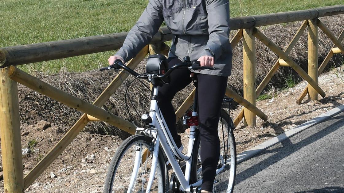 La sfida della città ciclabile. Bando per 113mila euro di piste tra Coltano e la Cittadella