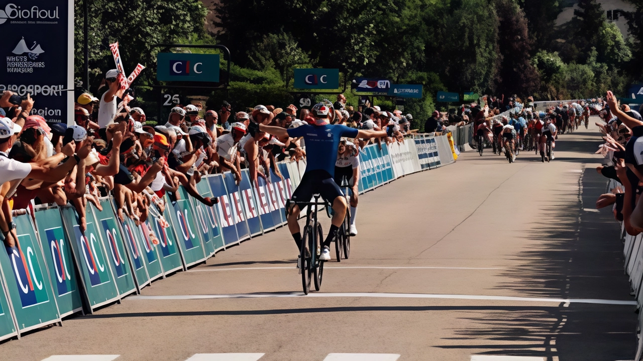 Ludovico Crescioli ha vinto una tappa al Tour de l’Avenir in Francia