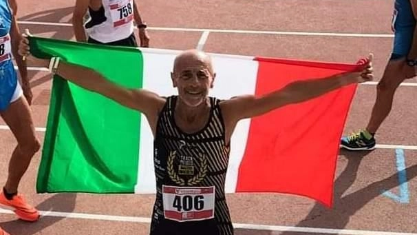 Atleti della Track & Field master Grosseto trionfano ai campionati italiani Over 35 a Roma con 12 podi e tre maglie tricolori. Ottimi risultati anche a Firenze, con Joachim Nshimirimana che torna alla vittoria dopo un infortunio.