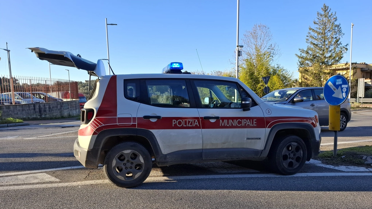 La polizia municipale è intervenuta sul luogo dell'incidente a San Casciano