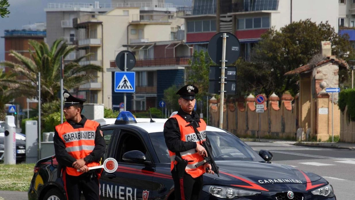 L’uomo era stato fermato a un posto di blocco fatto dai carabinieri a Viareggio