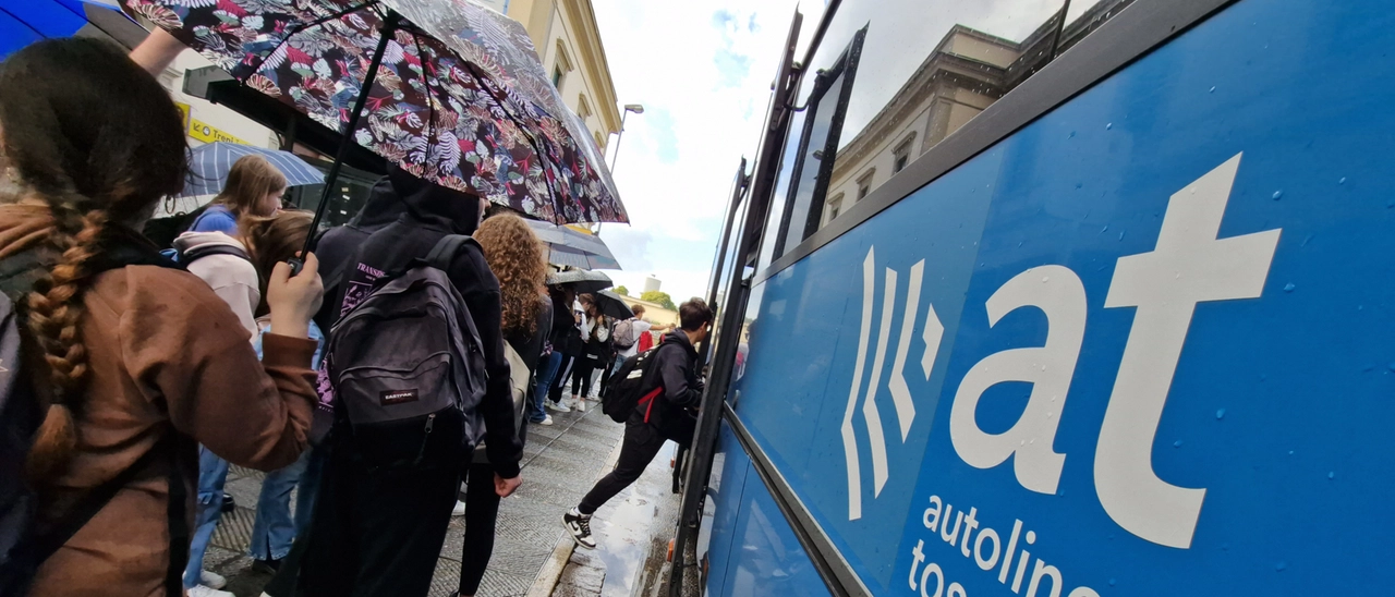 Sciopero in Toscana lunedì 24 febbraio. Chi si ferma, orari e fasce di garanzia