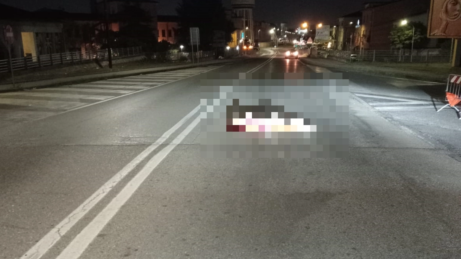 La donna straniera picchiata e lasciata in mezzo alla strada