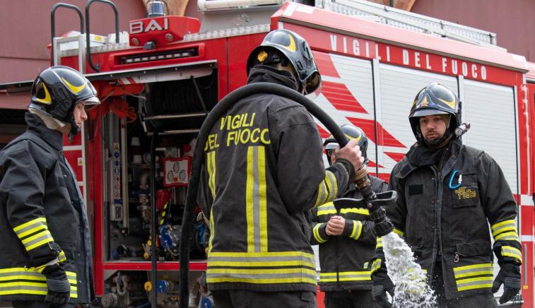 Terni, tragedia nel giorno di capodanno: due morti in un incendio in casa, scoperti il giorno dopo