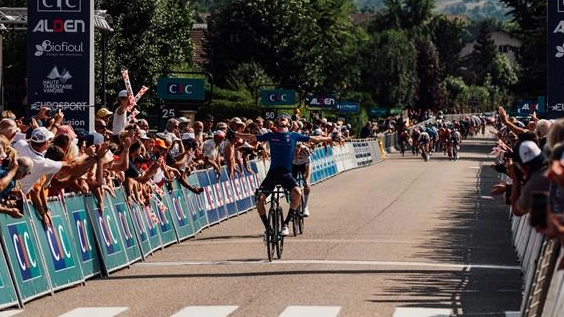 La vittoria di Ludovico Crescioli al Tour de l'Avenir in Francia