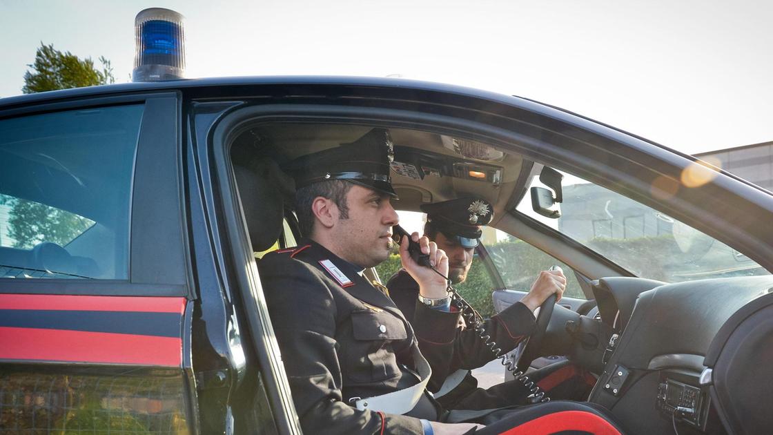 Ancora violenze contro le donne. Scappa dalle botte del compagno. La salvezza entrando nel bar