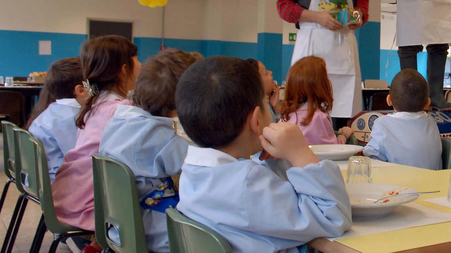 Stop alla dieta vegana nelle scuole. Da aprile ICare sopprime il menù