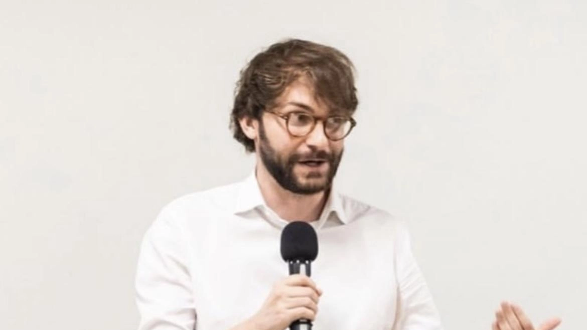 Francesco Redditi è il nuovo segretario del PD di Vinci, pronto a guidare il partito con impegno e valorizzando la partecipazione dei cittadini.