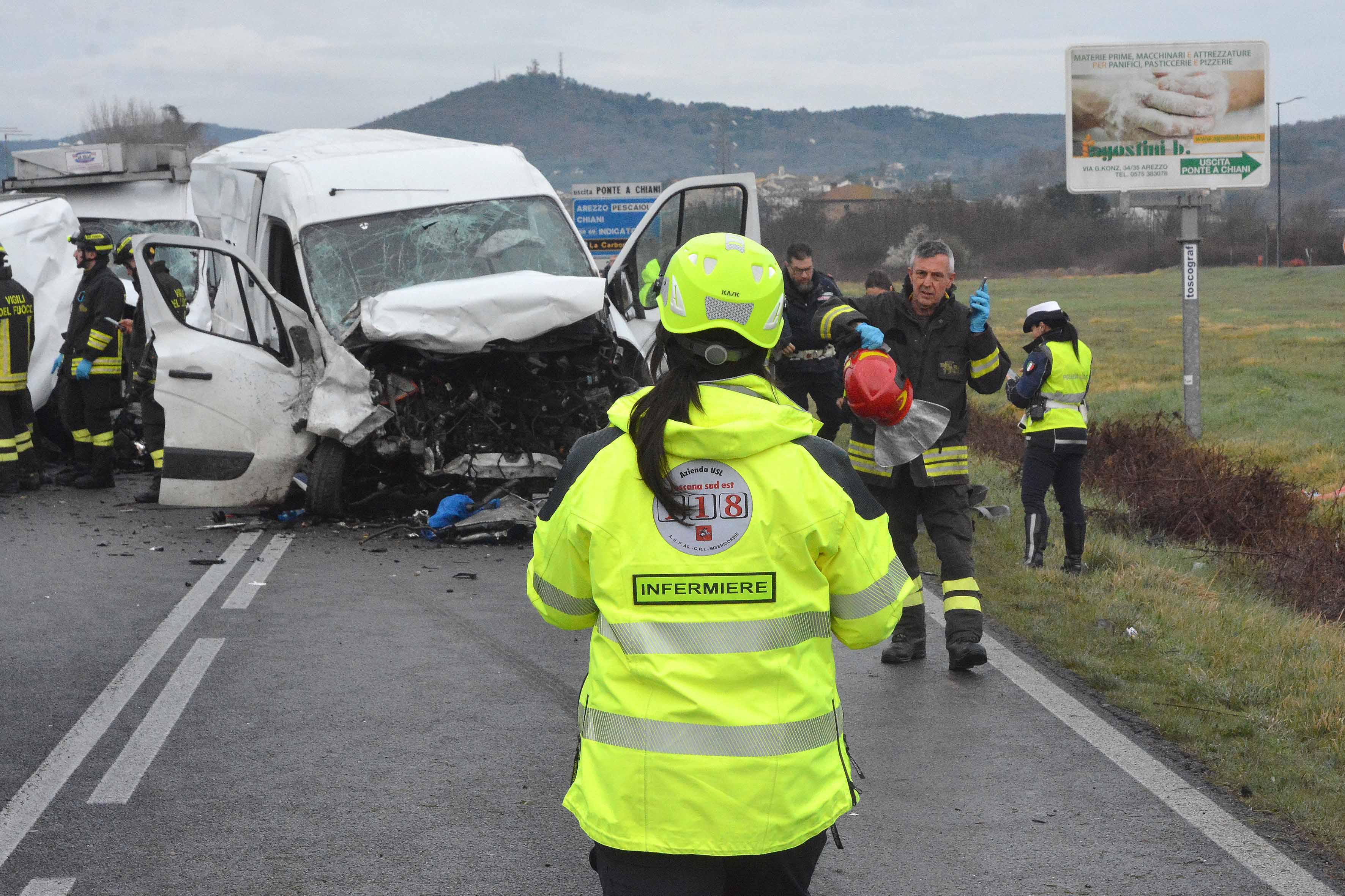 Stava andando a fare consegne: muore nell’incidente con il furgone, chi era la vittima