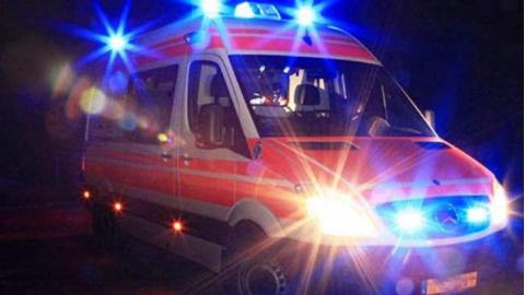 Grave un diciassettenne aggredito sabato notte: Viareggio, ancora violenza in strada