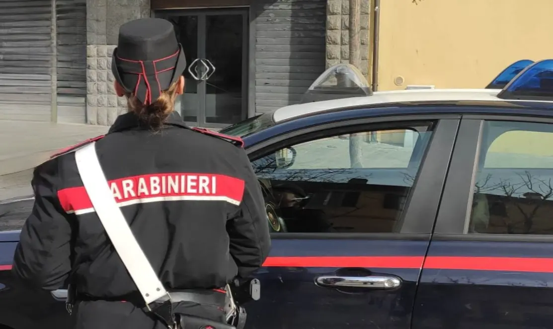 "Ho perso 65 mila euro”. Rubati i risparmi di una vita, finti carabinieri le svuotano il conto