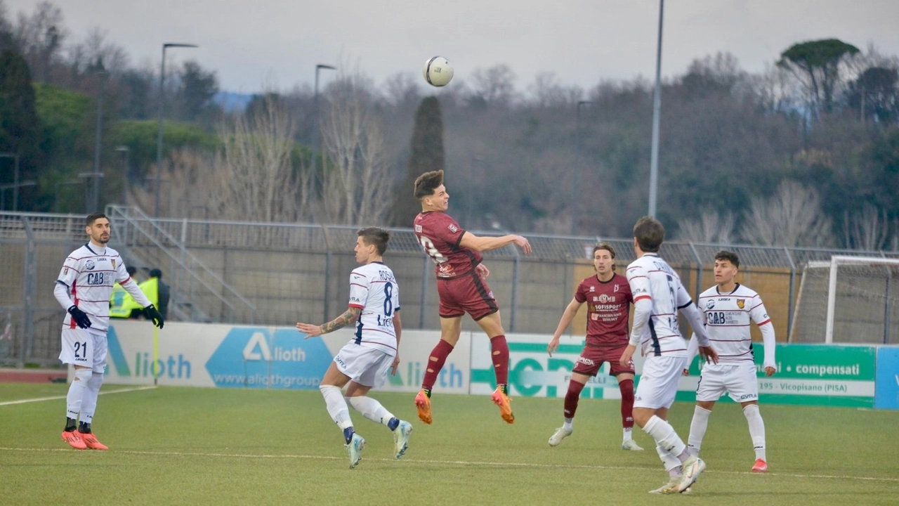 Un momento di Pontedera Gubbio: per i padroni di casa il ritorno alla vittoria dopo due ko (Bongianni / Fotocronache Germogli)