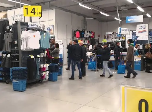 Decathlon assume sportivi a Colle