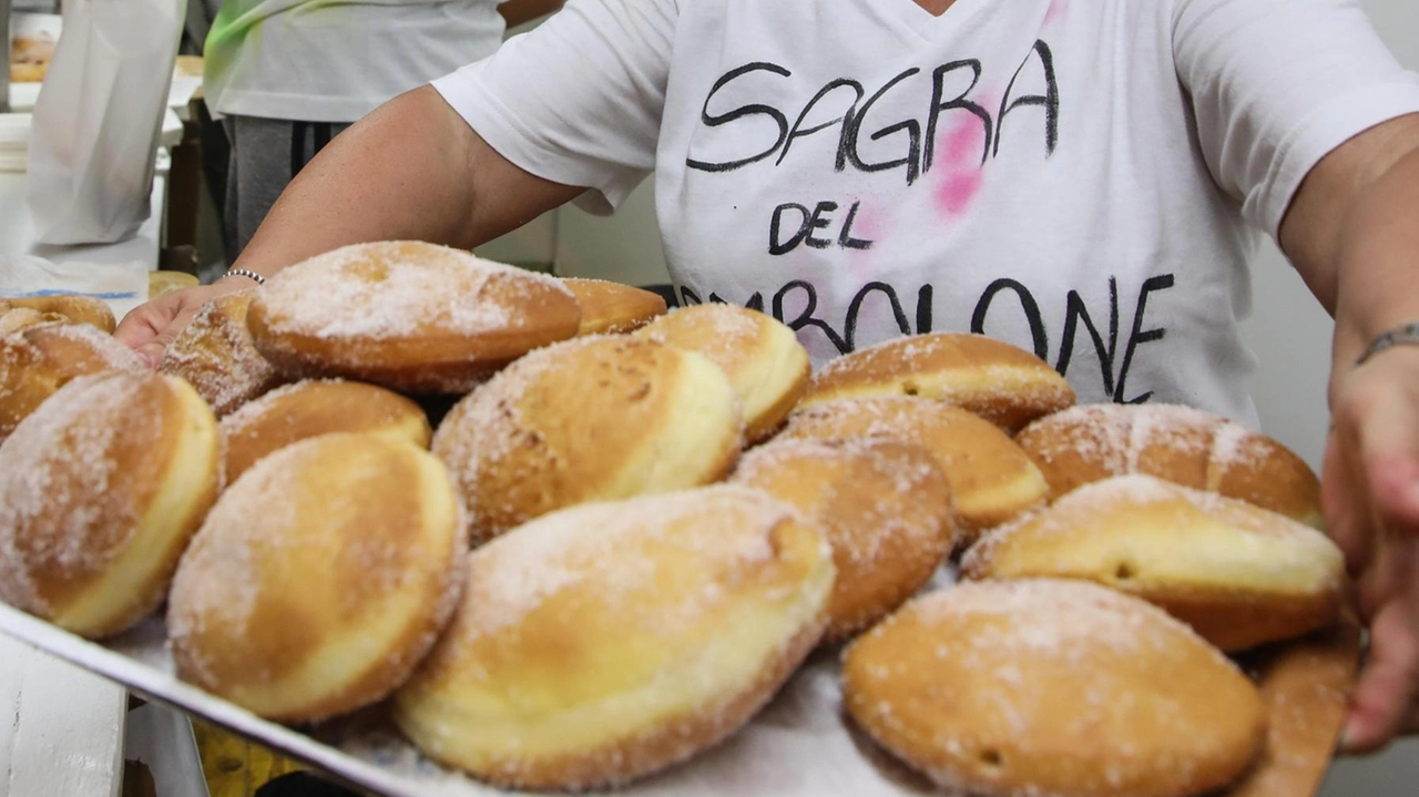 La sagra a Casenuove aprirà i battenti sabato 17 agosto con bomboloni caldi farciti di crema o cioccolato accompagnati da musica e intrattenimento